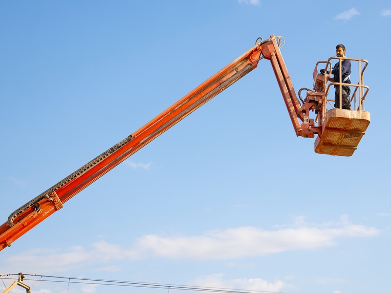 Adana Vinç ile Profesyonel Boya Hizmetleri